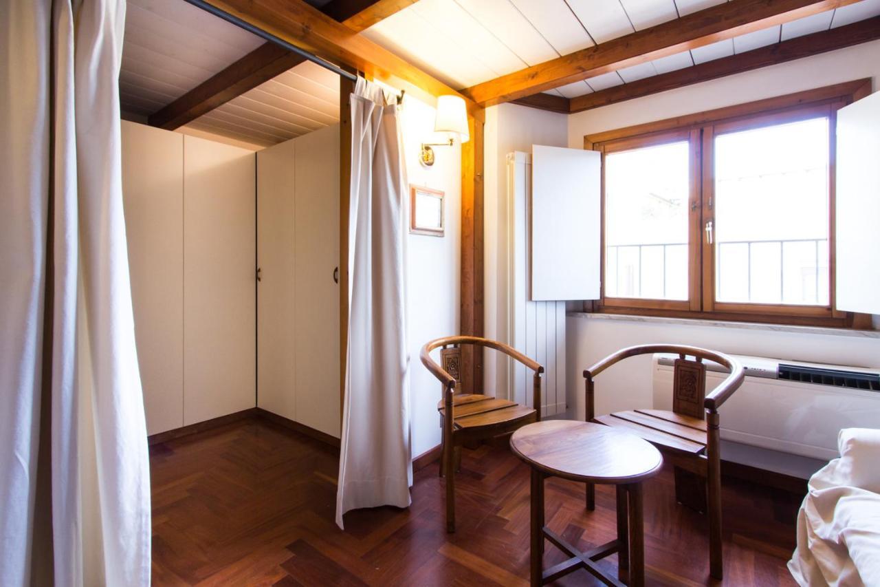 ローマAltieri Loft Pantheonアパートメント エクステリア 写真